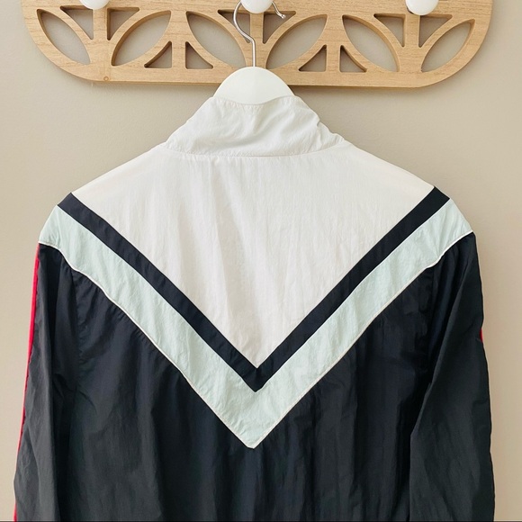 PINK Victoria's Secret Windbreaker Jacket Sz XS - Picture 9 of 11